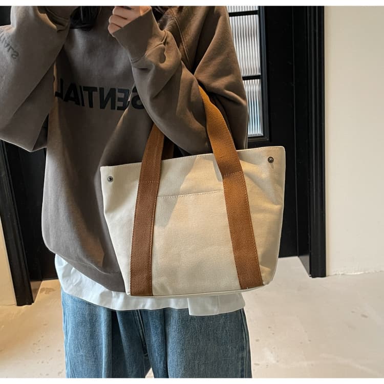 キャンバストート 日常のお供 シンプルトート