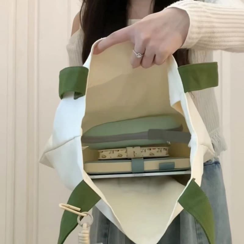 キャンバストート 子犬刺繍入り大容量キャンバストートバッグ