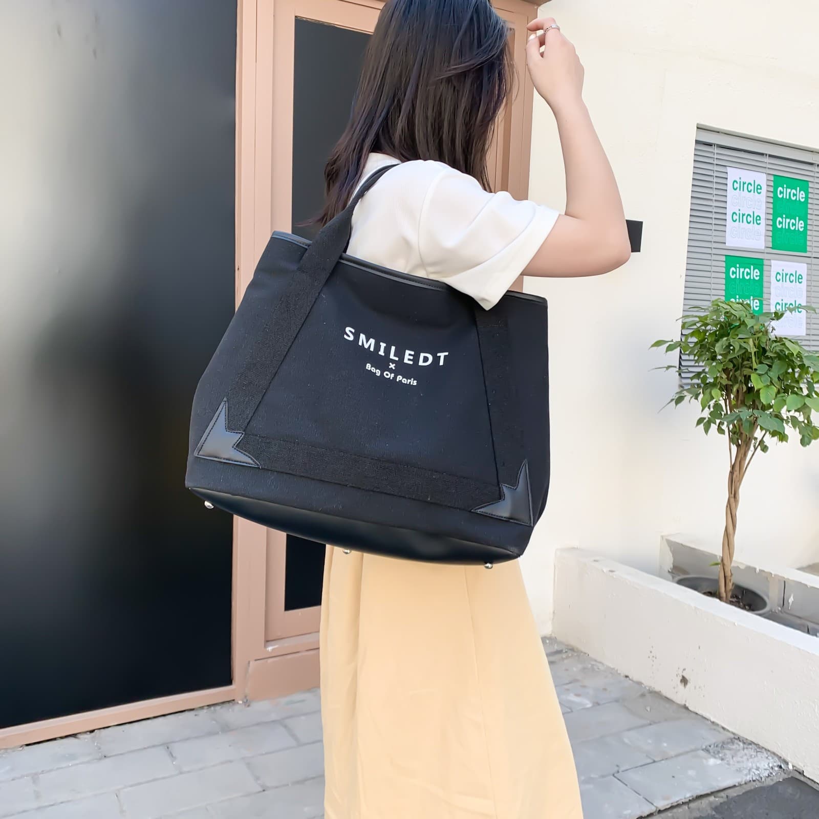 キャンバストート デザイン性豊かな都会派トート