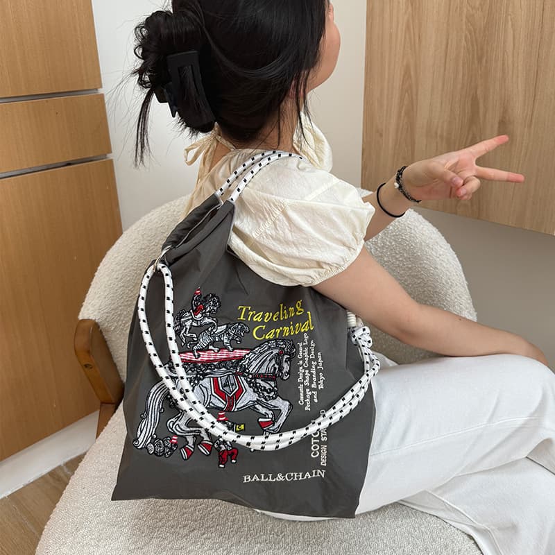 キャンバストート 騎士刺繍入りキャンバストートショルダーバッグ