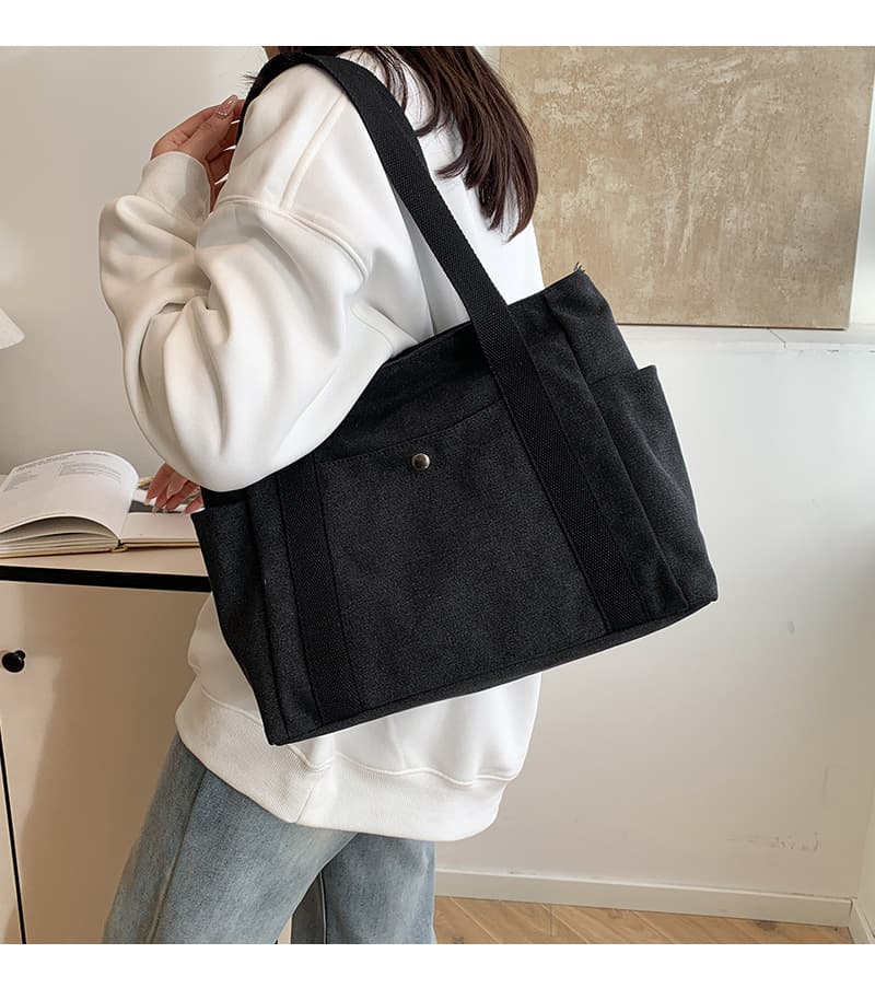 多収納ポケット付きキャンバストートバッグ