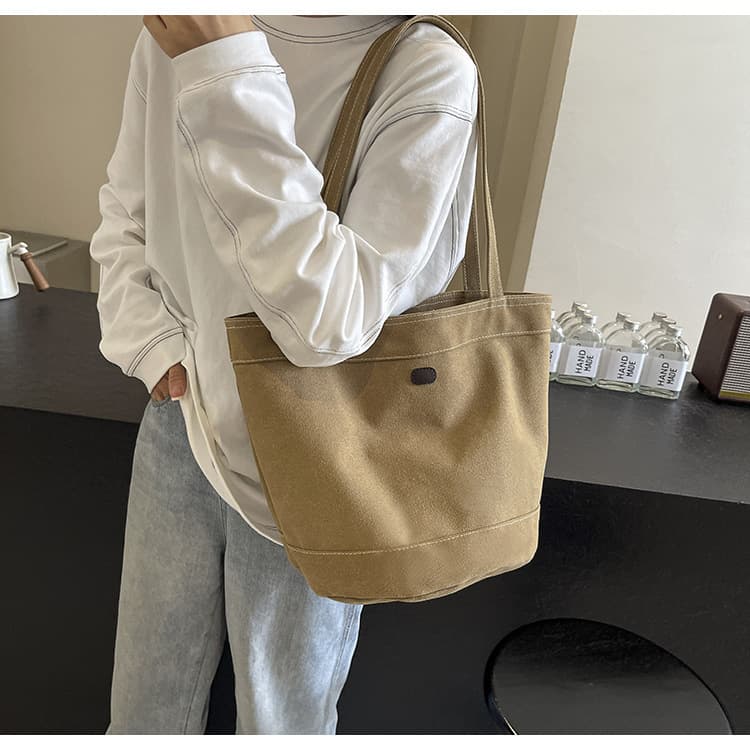 キャンバストート シンプル小ぶりバケツ型トート